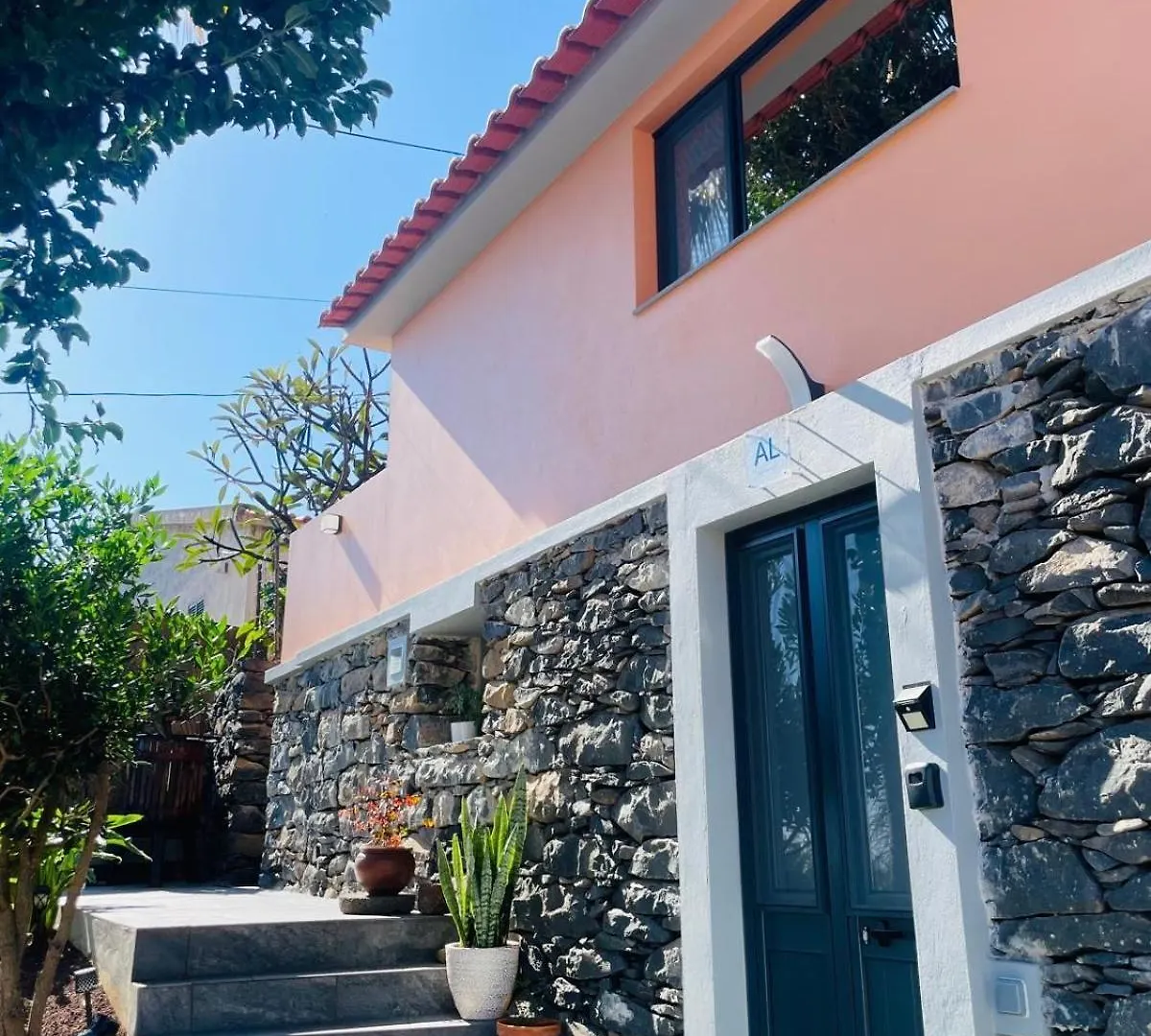 Cozy House Ξενοδοχείο Φουνκάλ Πανσιόν